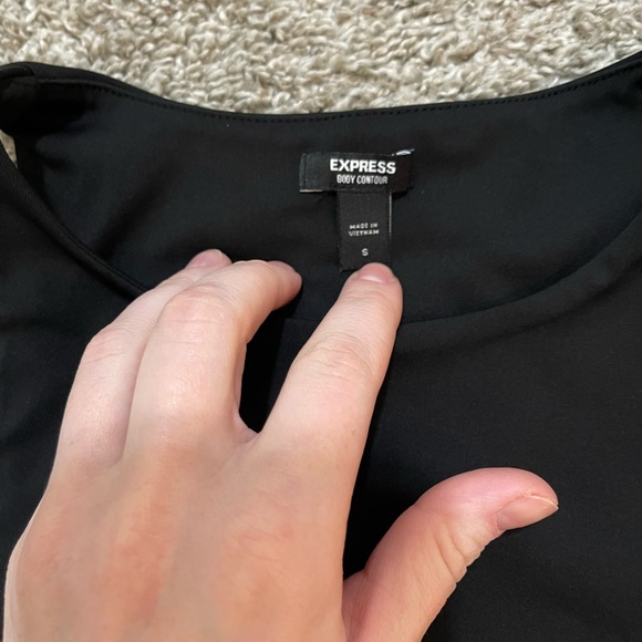 Express body contour top black size small - Picture 2 of 2